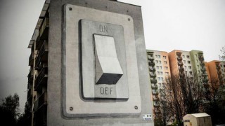 on-off-switch-mural-by-escif-1